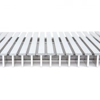 G_550S_1_inch_Serrated_Aluminum_Foot_Grille_Side