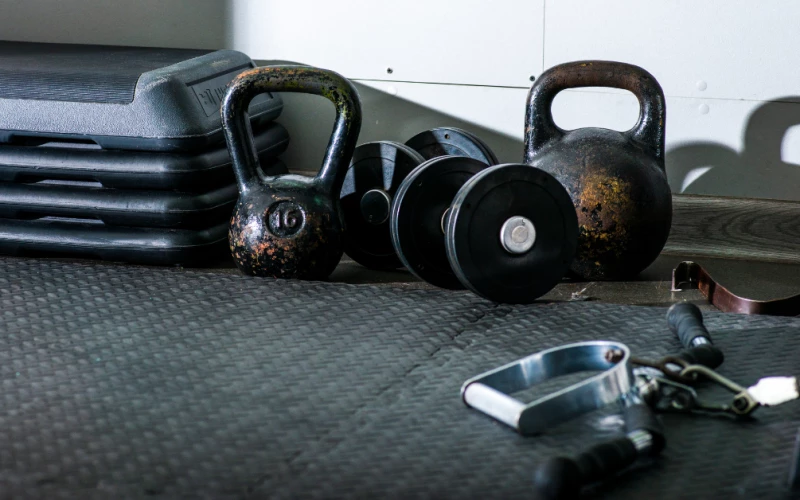 Commercial Gym Flooring Thickness: A Specifier's Guide to Athletic Zones